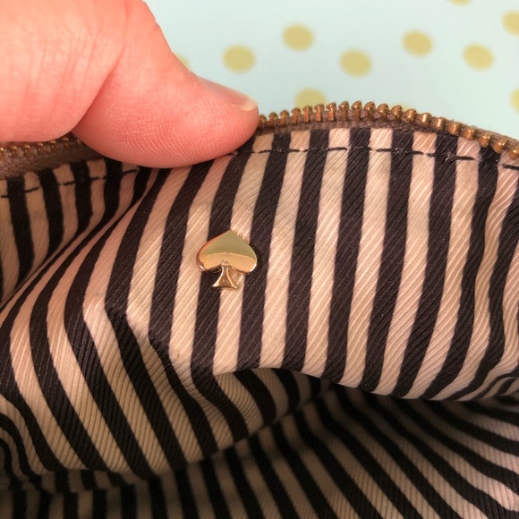 Kate Spade Taupe Leather Cobble Hill Bee Wristlet - Picture 12 of 14